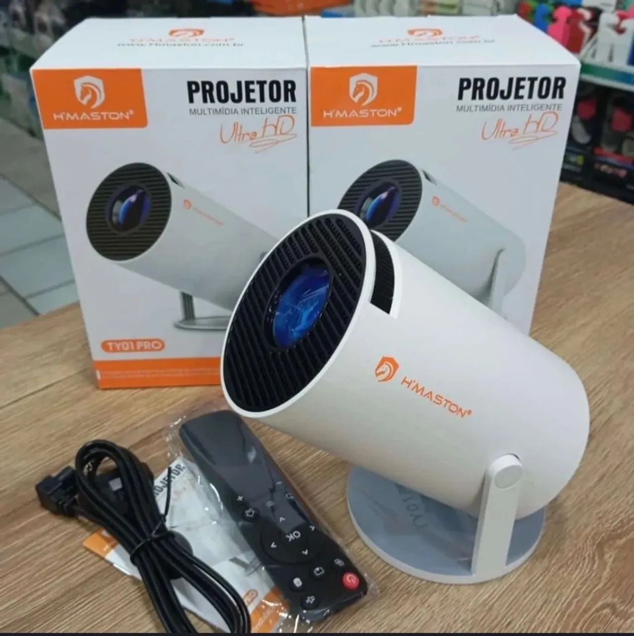 Projetor de imagem HY300