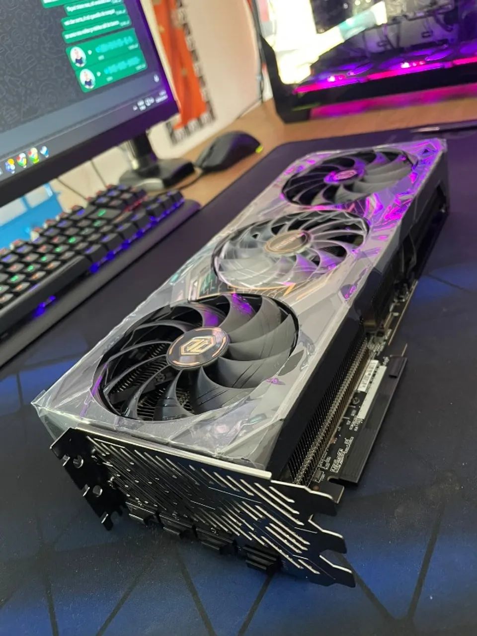 Placa de Video RX 9070 XT Taichi