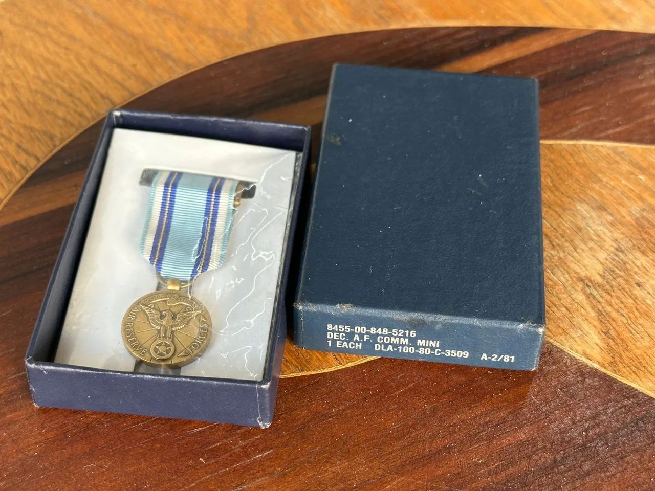 Medalha Reserva Força Aérea dos EUA Serviço Exemplar e Fidelidade - Foto 4