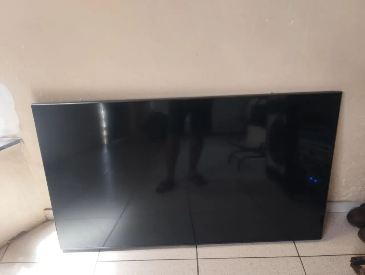 Tv com defeito pra retirar peças - Foto 3