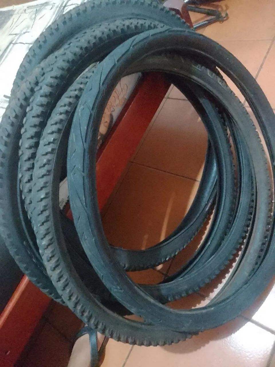 Vendo pneus aro 26  - Foto 2