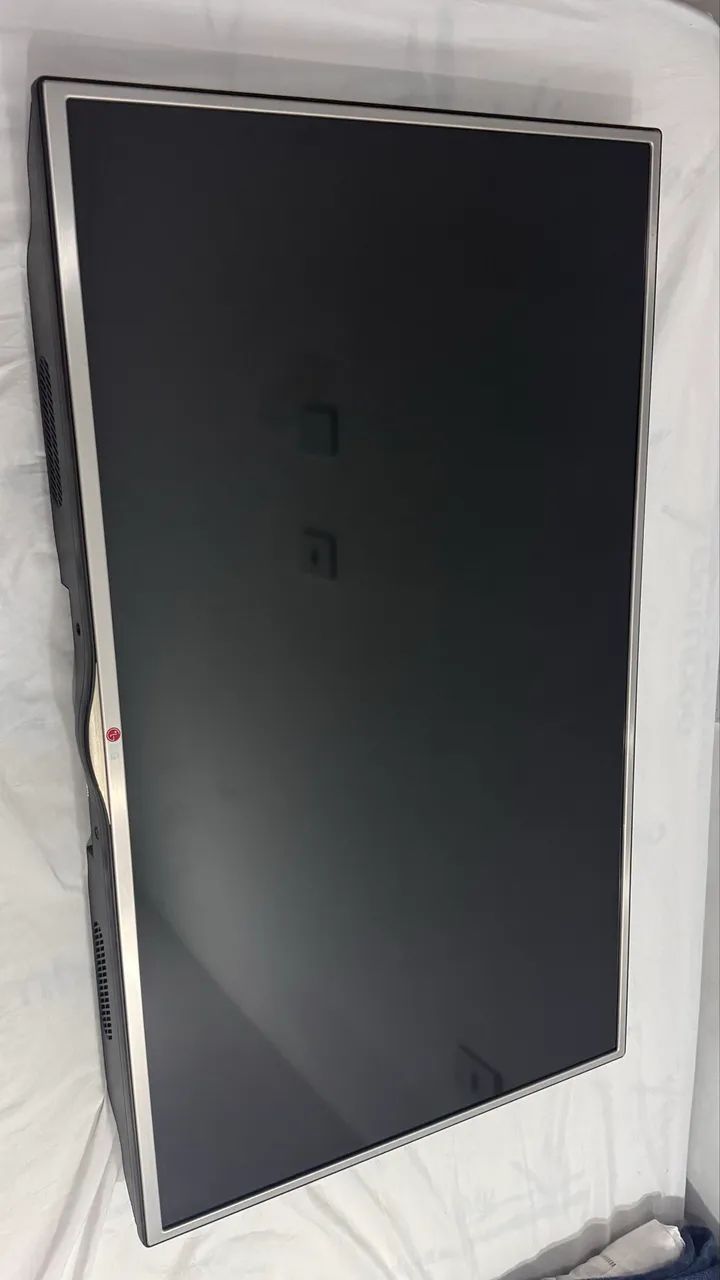 TV LG LED 42/47? - Liga normal, com defeito no backlight