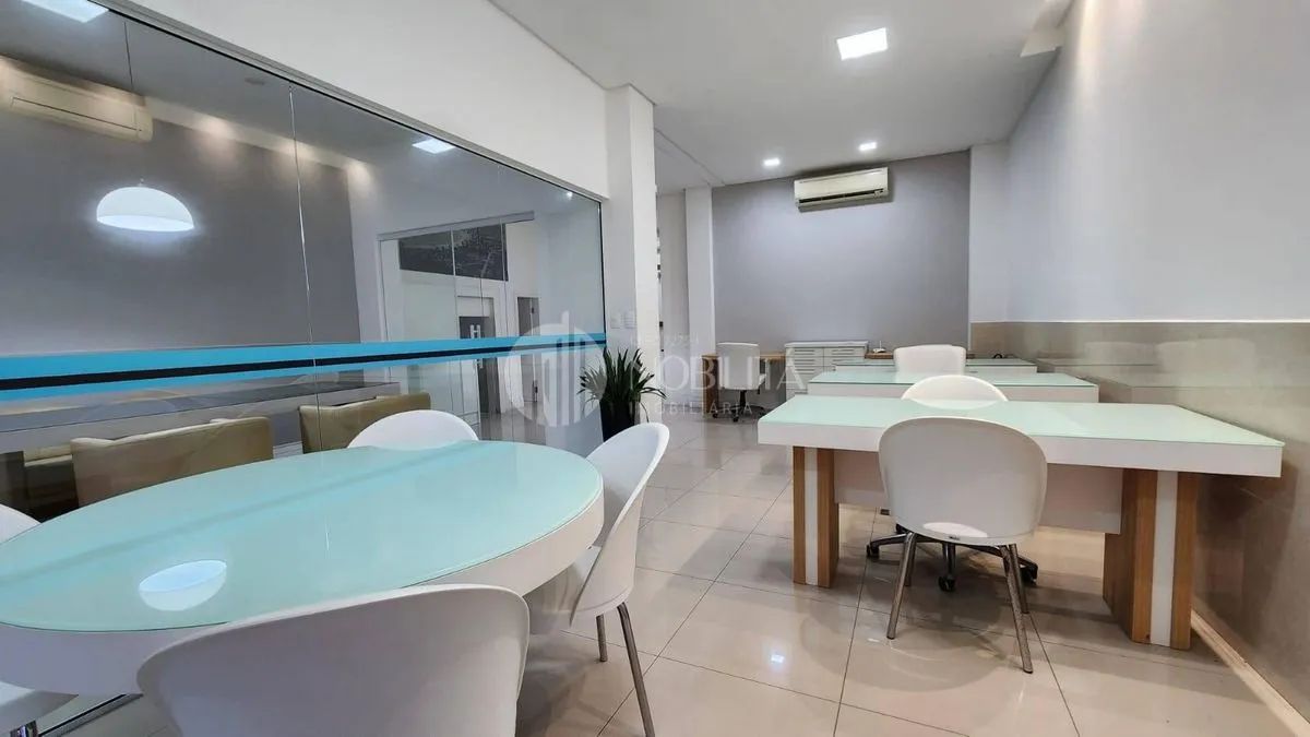 Sala comercial mobiliada na Rua 3500