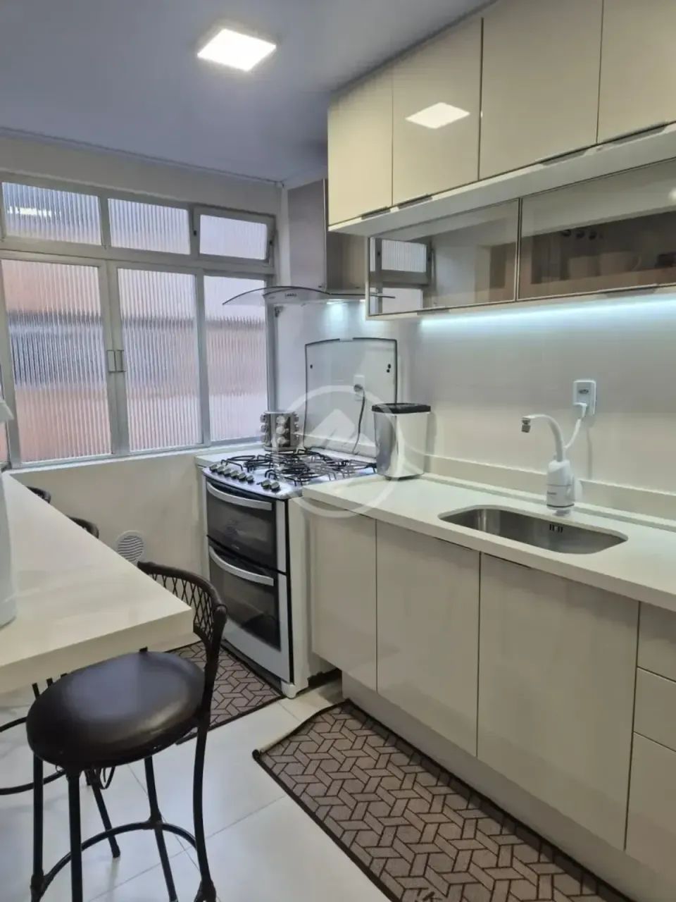 FCS-Apartamento Reformado e Espaçoso - Foto 5
