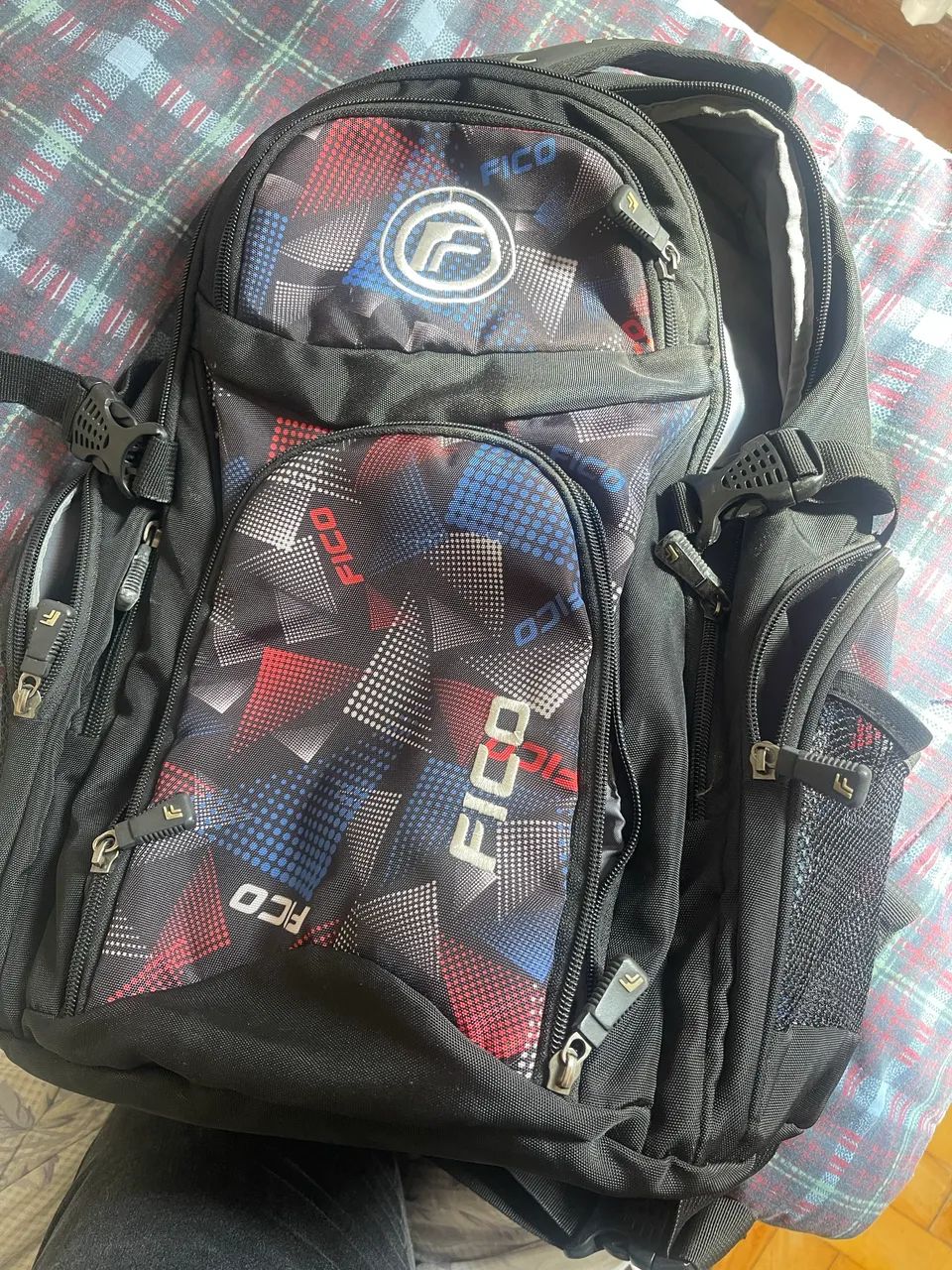 Mochila semi nova OPORTUNIDADE ABAIXOU  - Foto 2