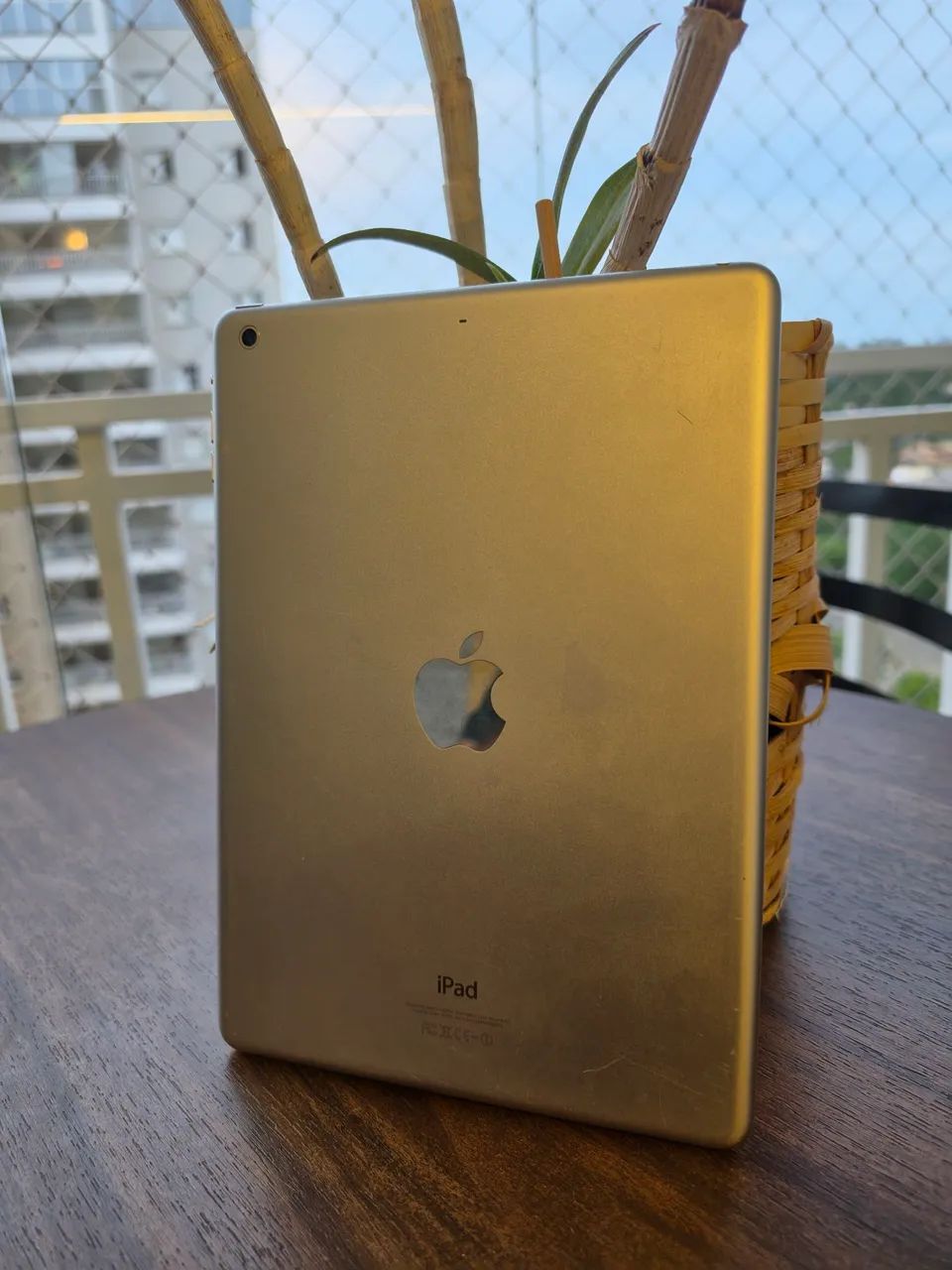 iPad AIR 1 gen ( bem cuidado )  - Foto 5