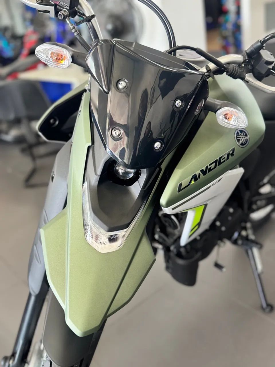 XTZ LANDER 250 2025  - Foto 3
