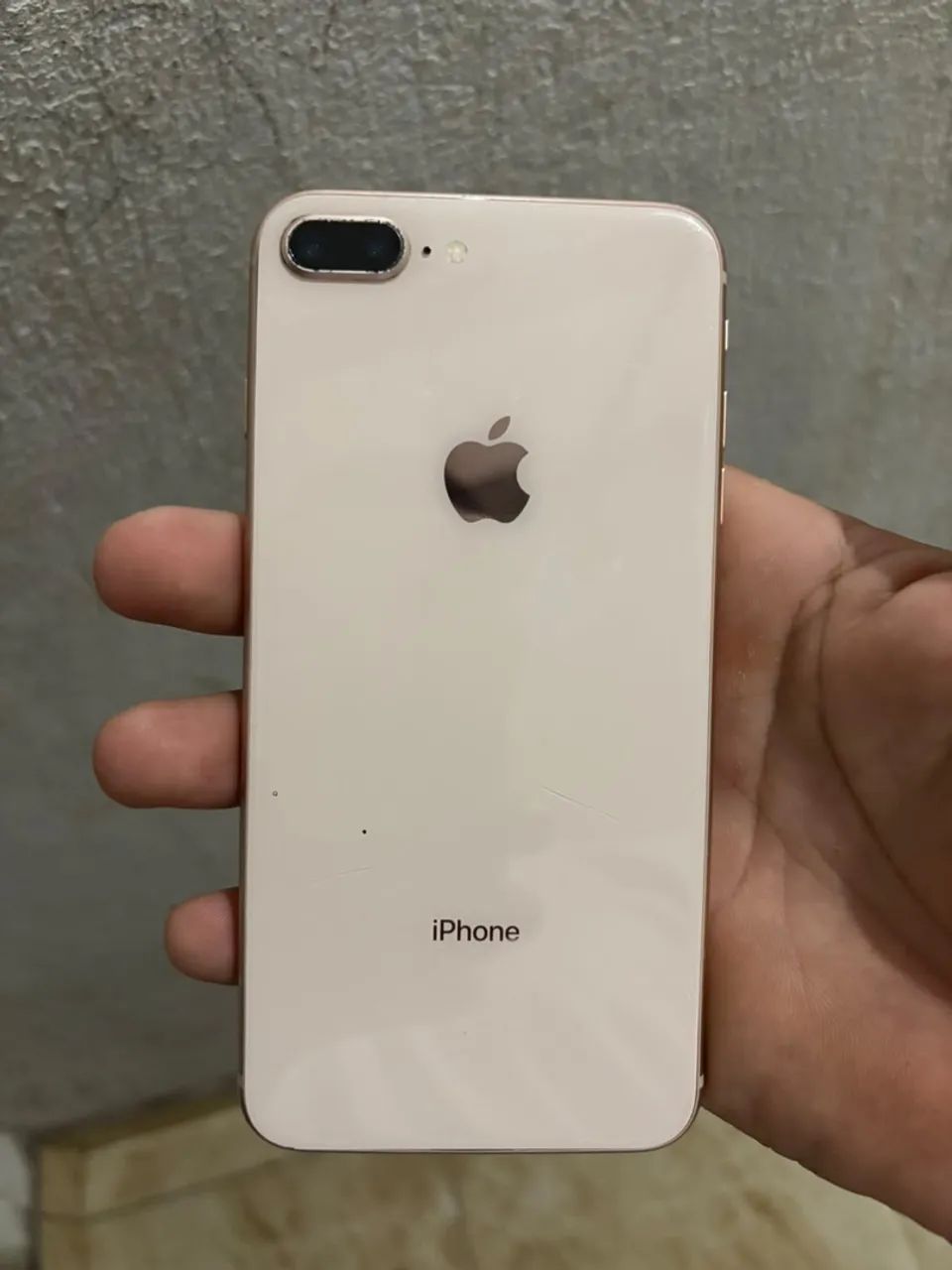 Vendo iPhone 8 Plus 64 gb bateria 100% - Foto 2
