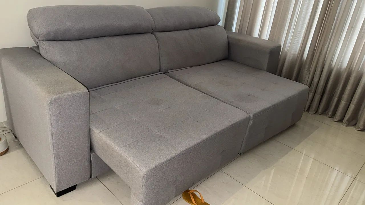 Sofá retrátil 2,5 m