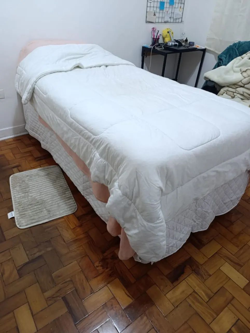 Vendo Cama Box Baú de Solteiro Completa