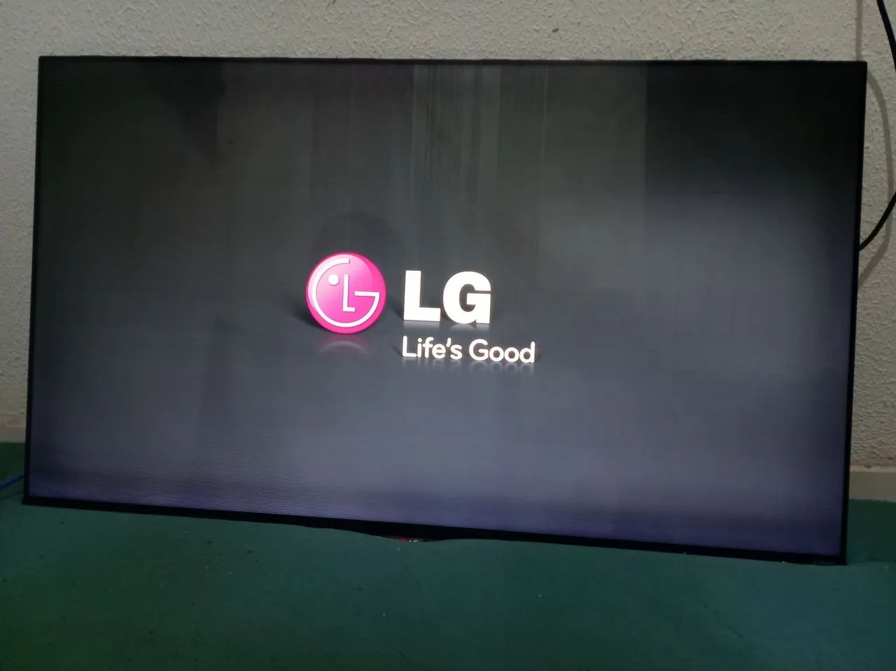 Smart TV LG 49 polegadas, modelo 49UB8200-SH, leia a descrição - Foto 2