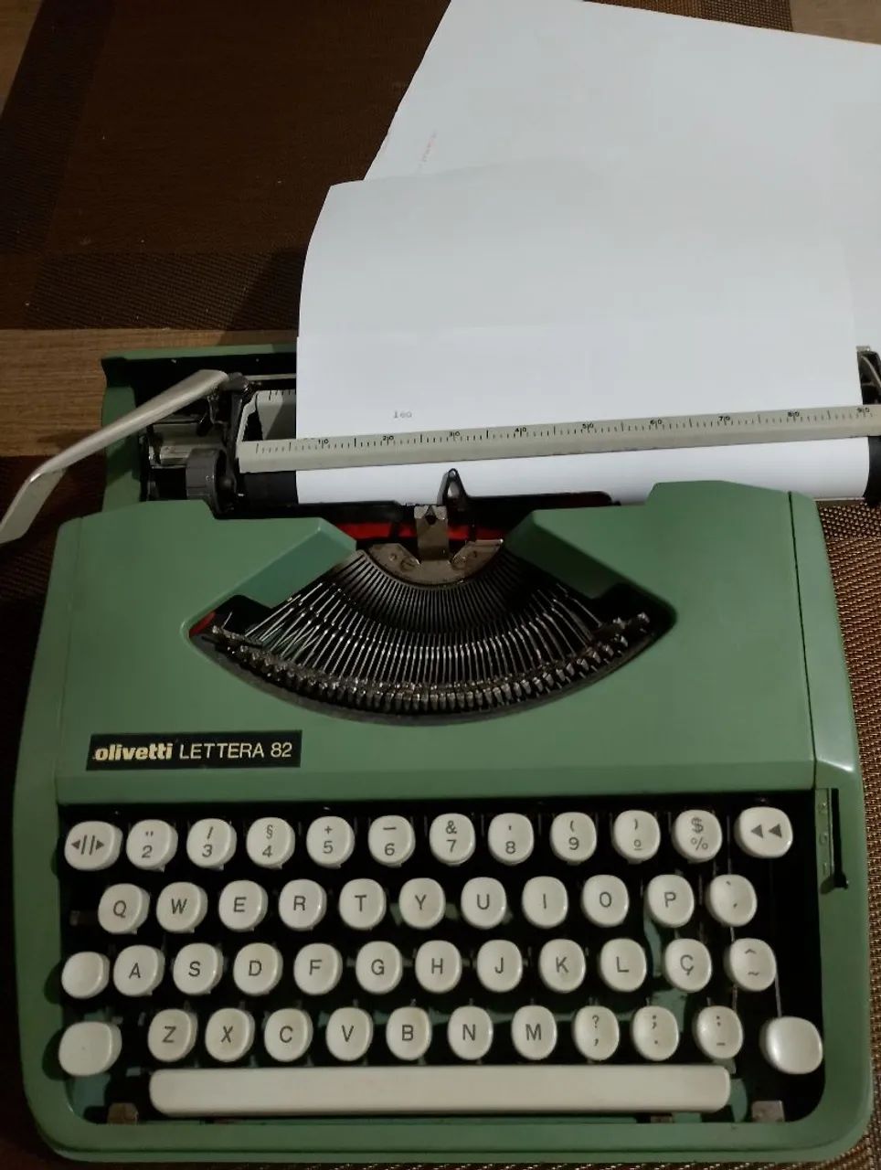 Máquina de escrever Olivetti lettera 82 - Foto 5