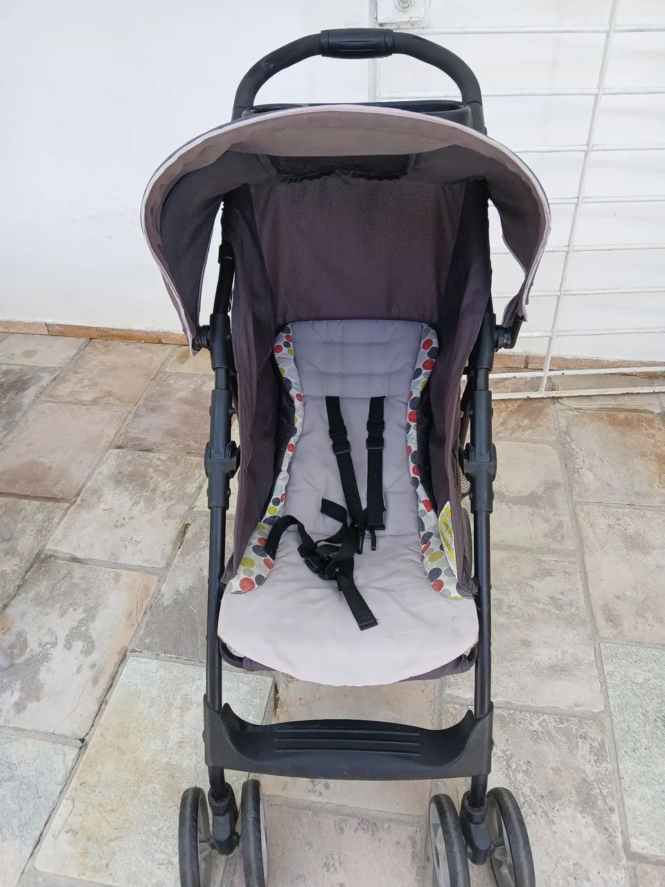 Carrinho para bebê, muito confortável e bem conservado - Foto 3