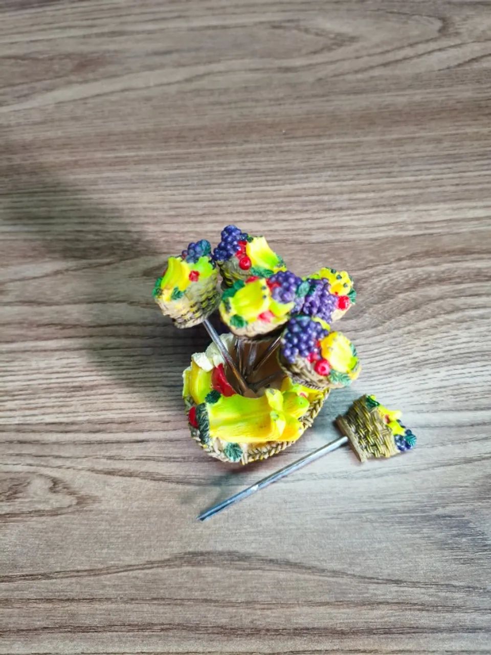 Conjunto de Garfos Decorativos Frutas para Petiscos e Coquetéis com Suporte - Foto 3