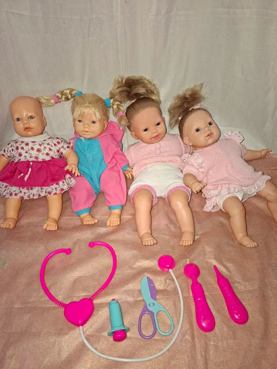 Lotinho 4 Bonecas  - Foto 2