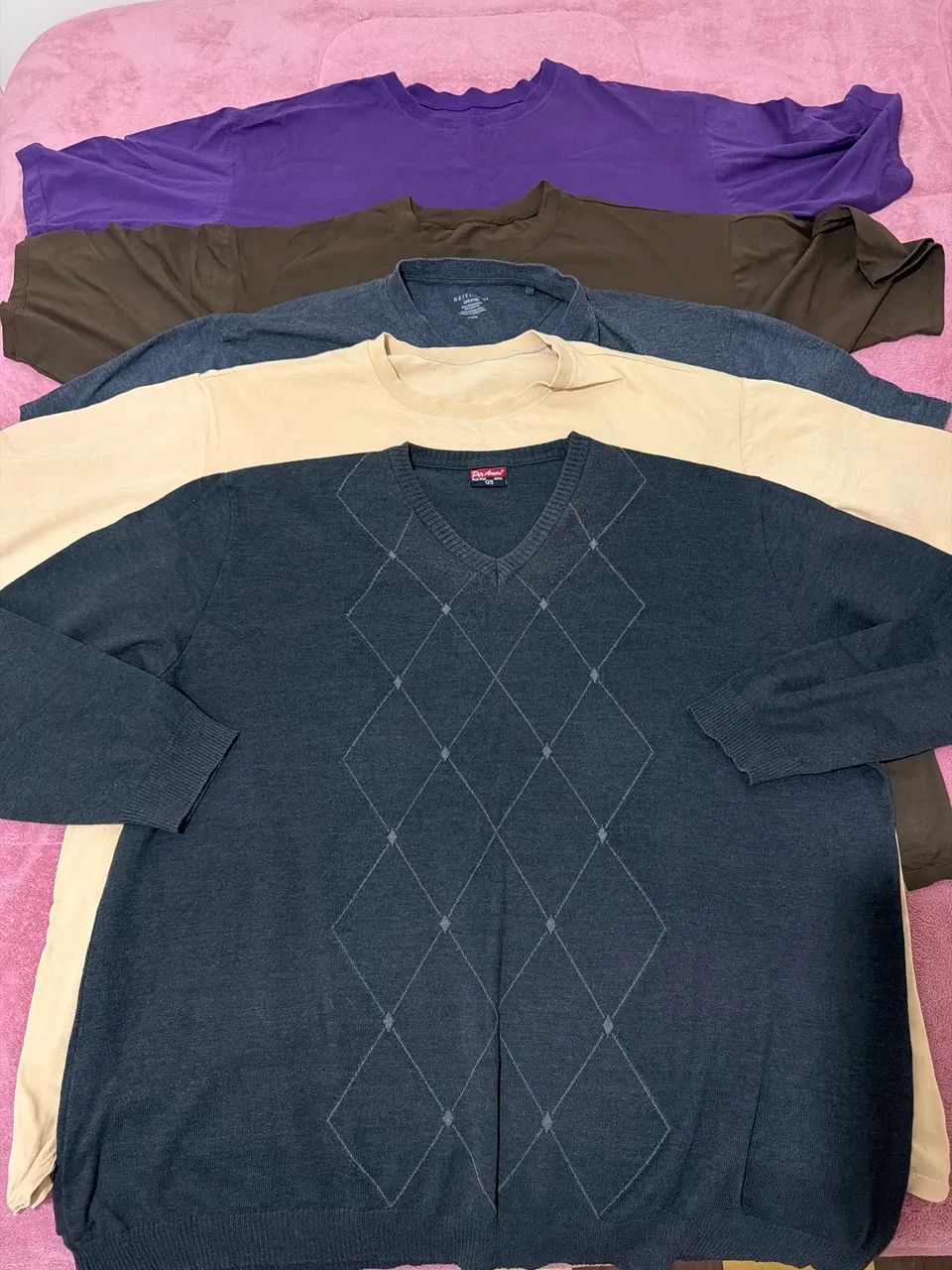 Camisetas: 70 cm largura 
