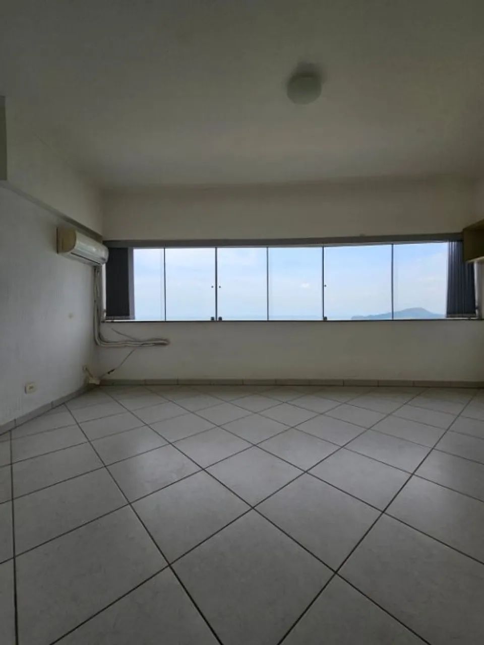 sala living de frente mar, com garagem suficiente. - Foto 3