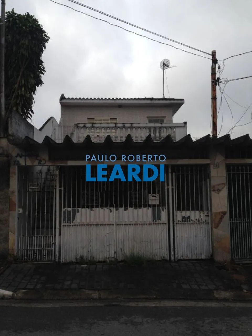 SOBRADO - CIDADE DUTRA - SP