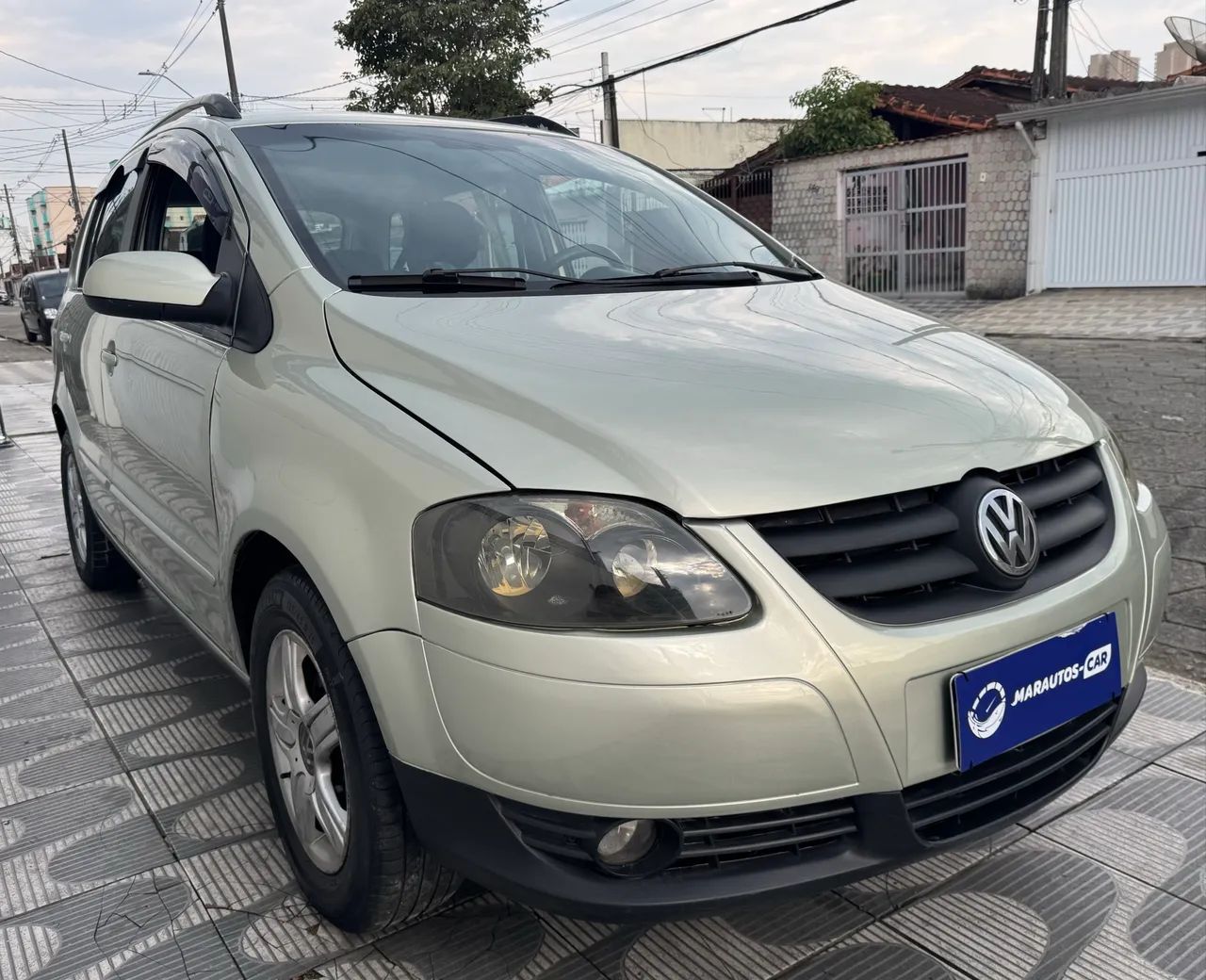 Volkswagen Spacefox SPORTLINE/HIGHLINE 1.6 T.Flex, foto 4 de 15