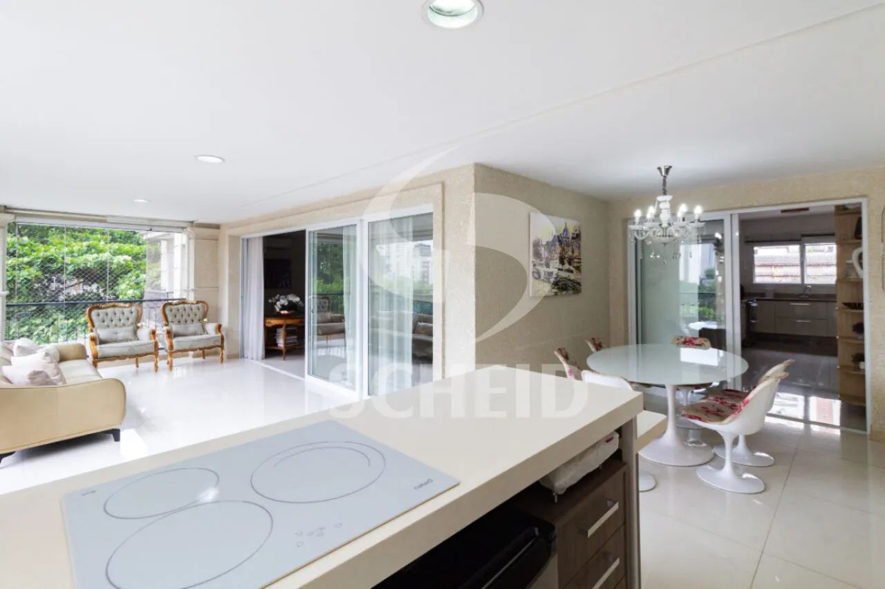 Apartamento á Venda em Perdizes com 190m², 3 suítes e 3 vagas - Foto 2