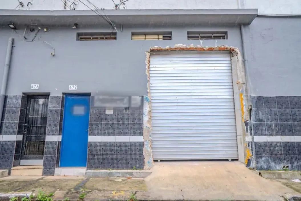 Loja na Rua Capibaribe, 677  90 m²