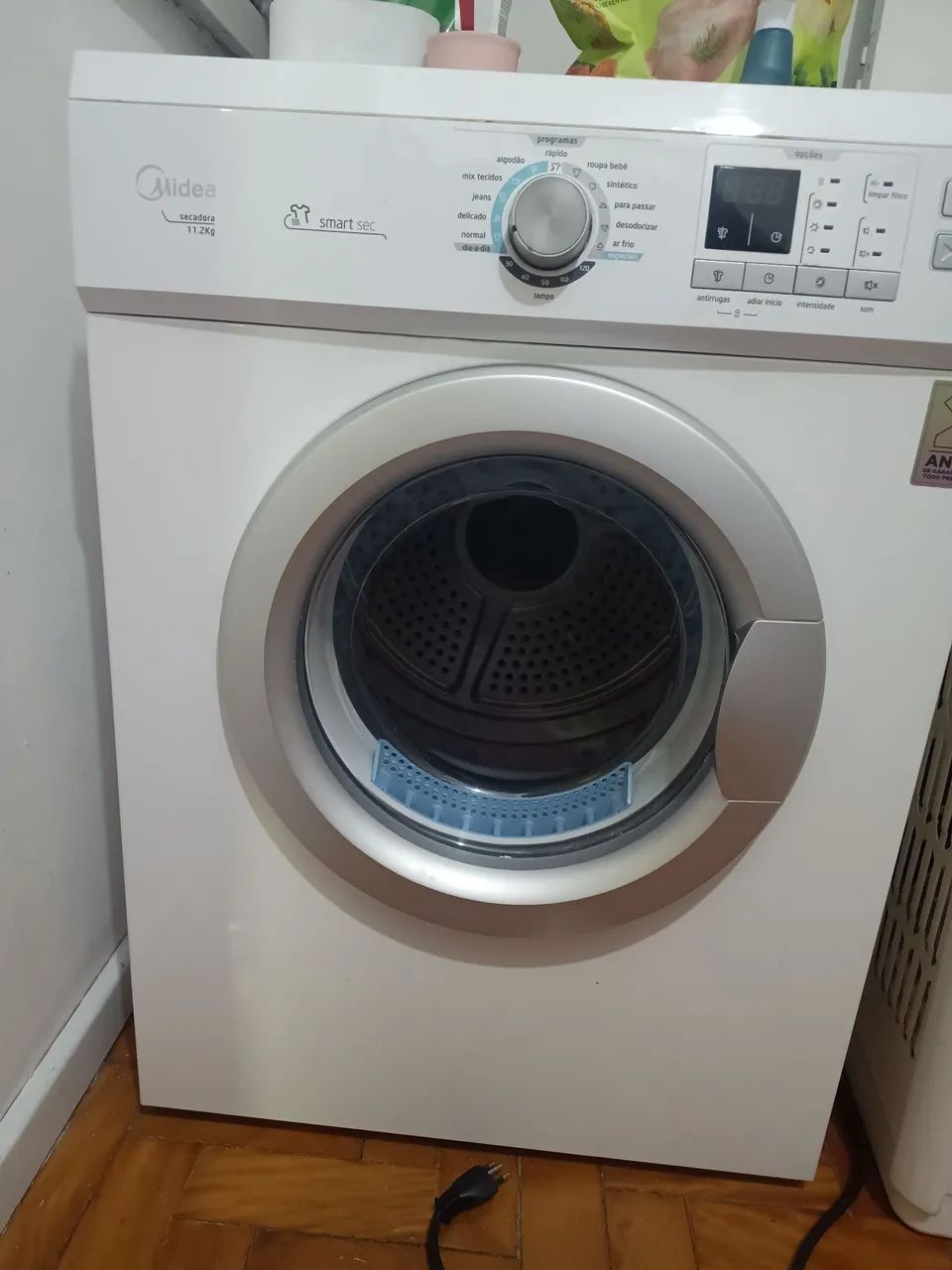 Secadora de roupas Midea 11,2kg - SM111 -16 programas de secagem com manual. Barbada! - Foto 2
