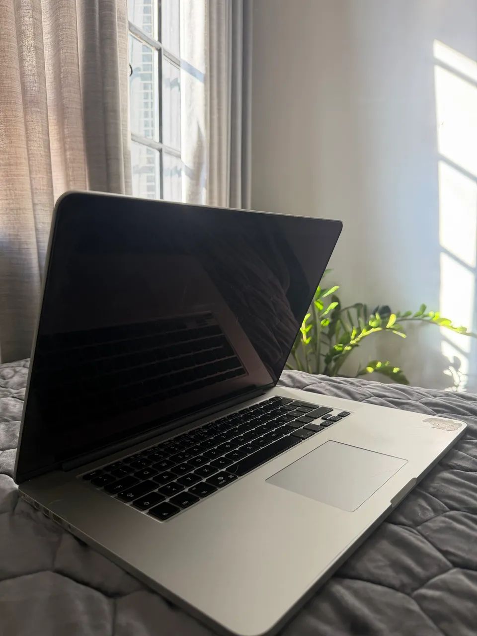 MacBook Pro Retina 15? Mid 2015 - i7, 16GB RAM - Foto 2