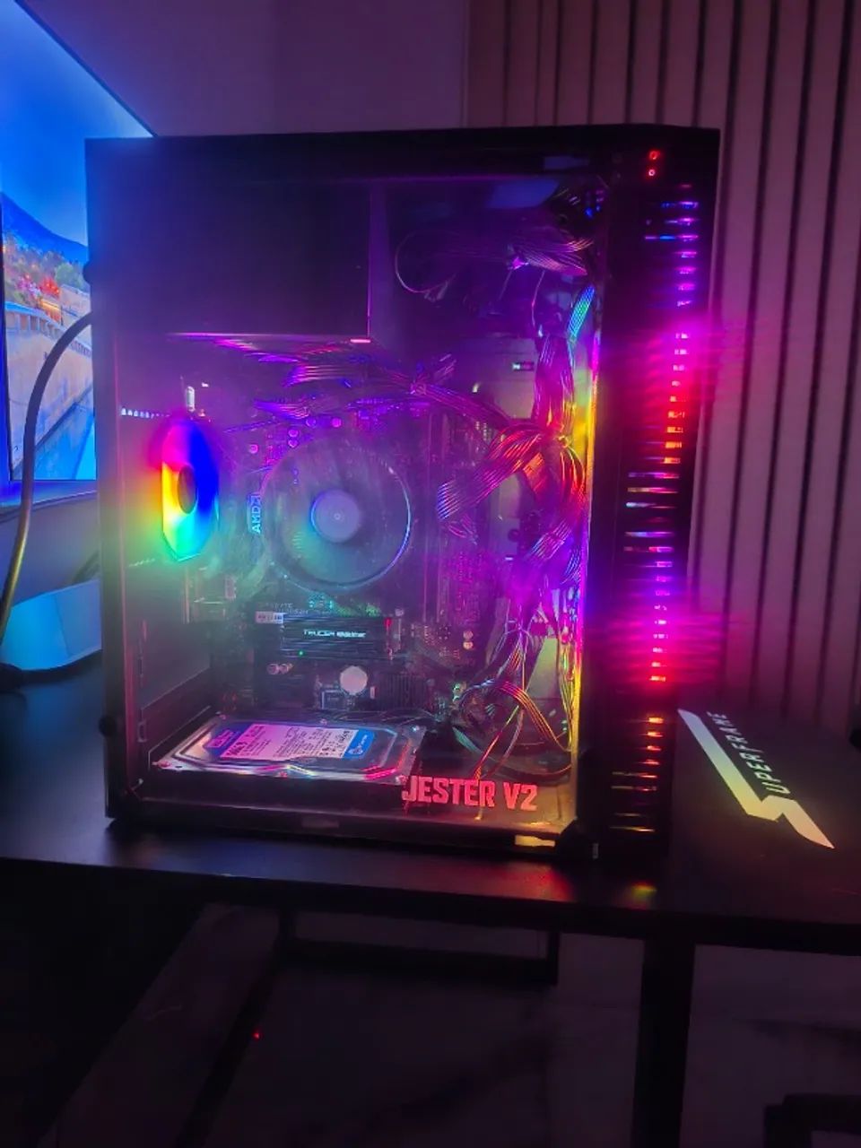 Gabinete PC Gamer AMD Ryzen 3 2200G, DDR4 16gb, SSD 128 + HD 500 Lindo e Impecável