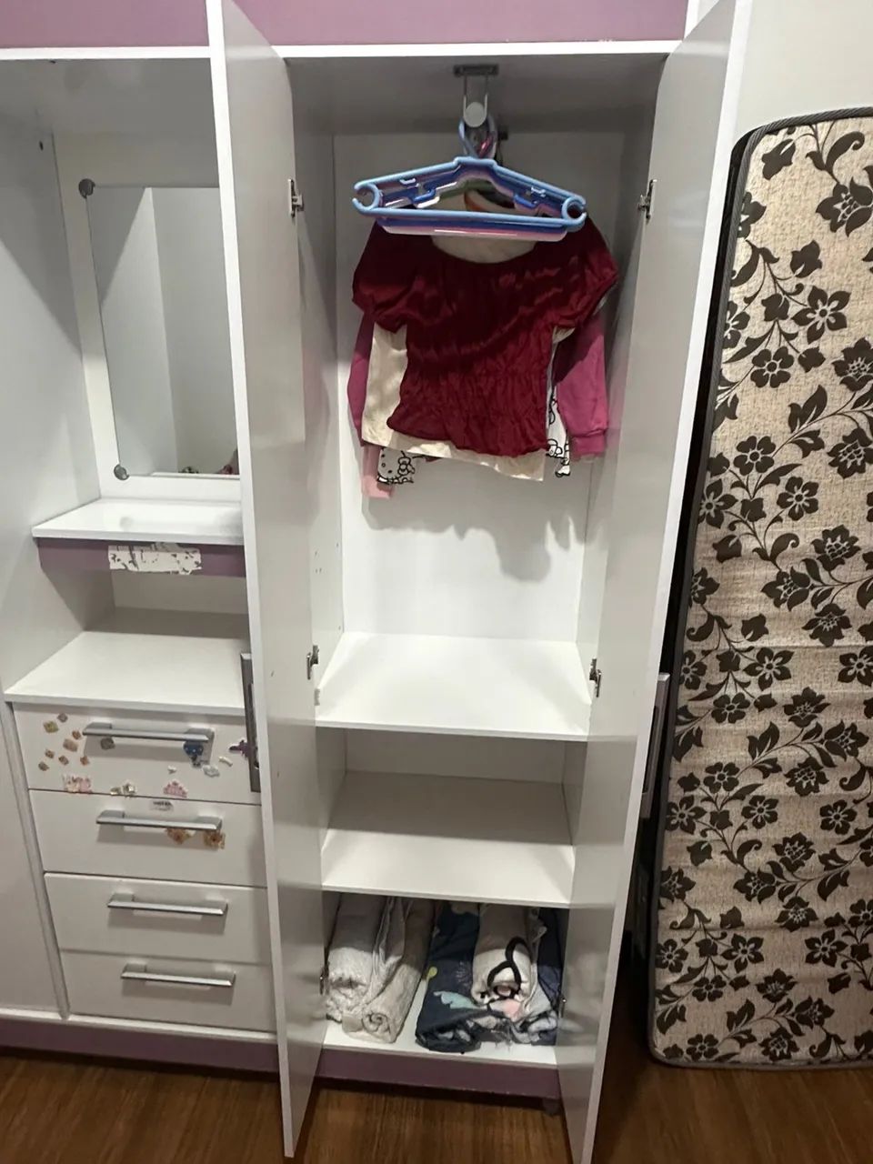 Guarda roupa infantil 