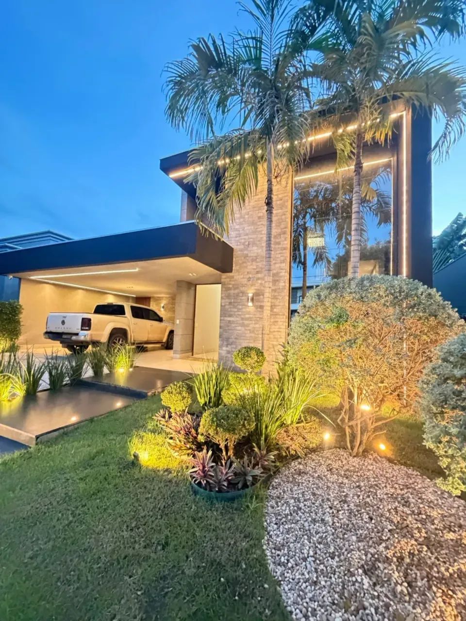 CASA TERREA COM 3 SUITES, 442m2 À VENDA - COND FLORAIS DOS LAGOS