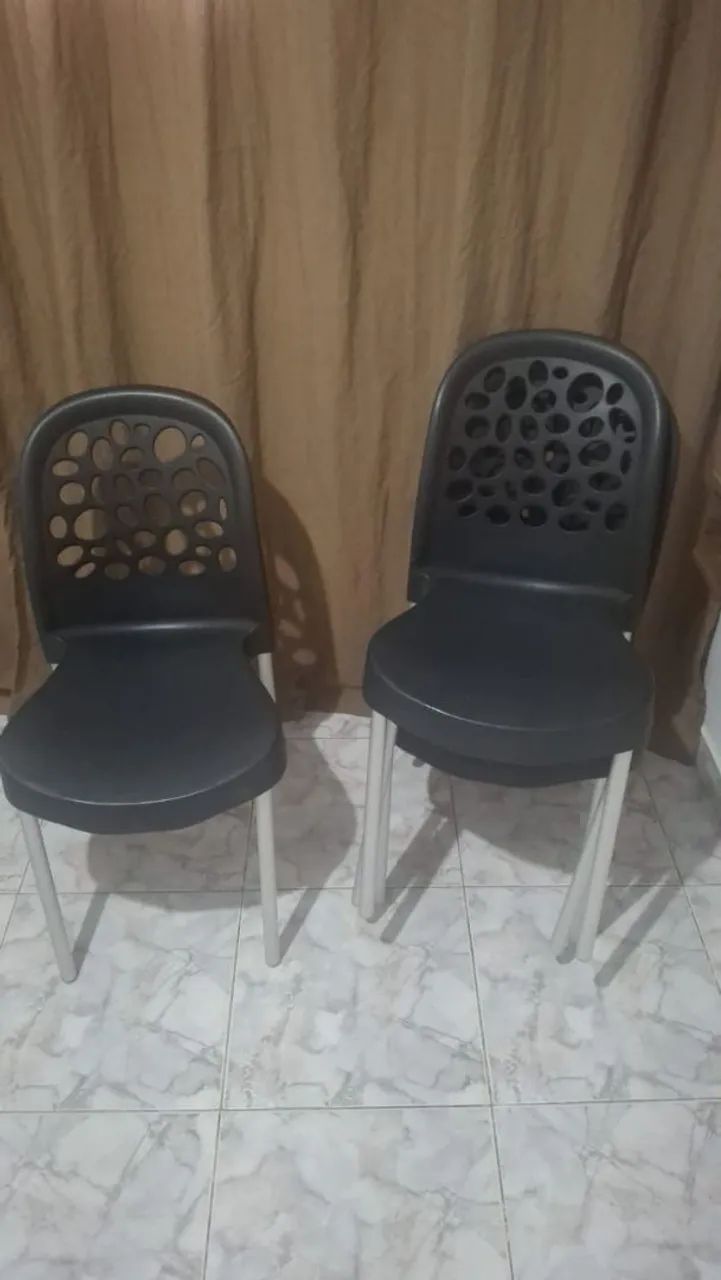 Vendo mesa e cadeiras  - Foto 2