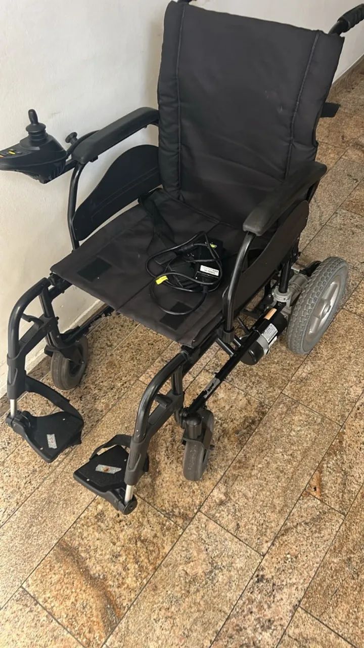 CADEIRA DE RODAS MOTORIZADA ORTOBRAS - Foto 3