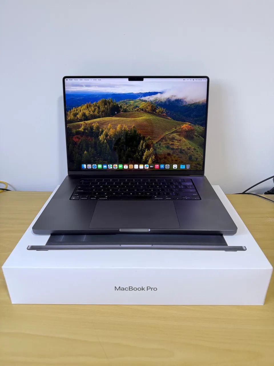MacBook Pro 16 M3 Pro 12/18 18gb 512gb Black - Foto 2