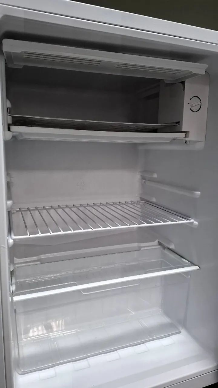 Frigobar semi novo 76L - Foto 3