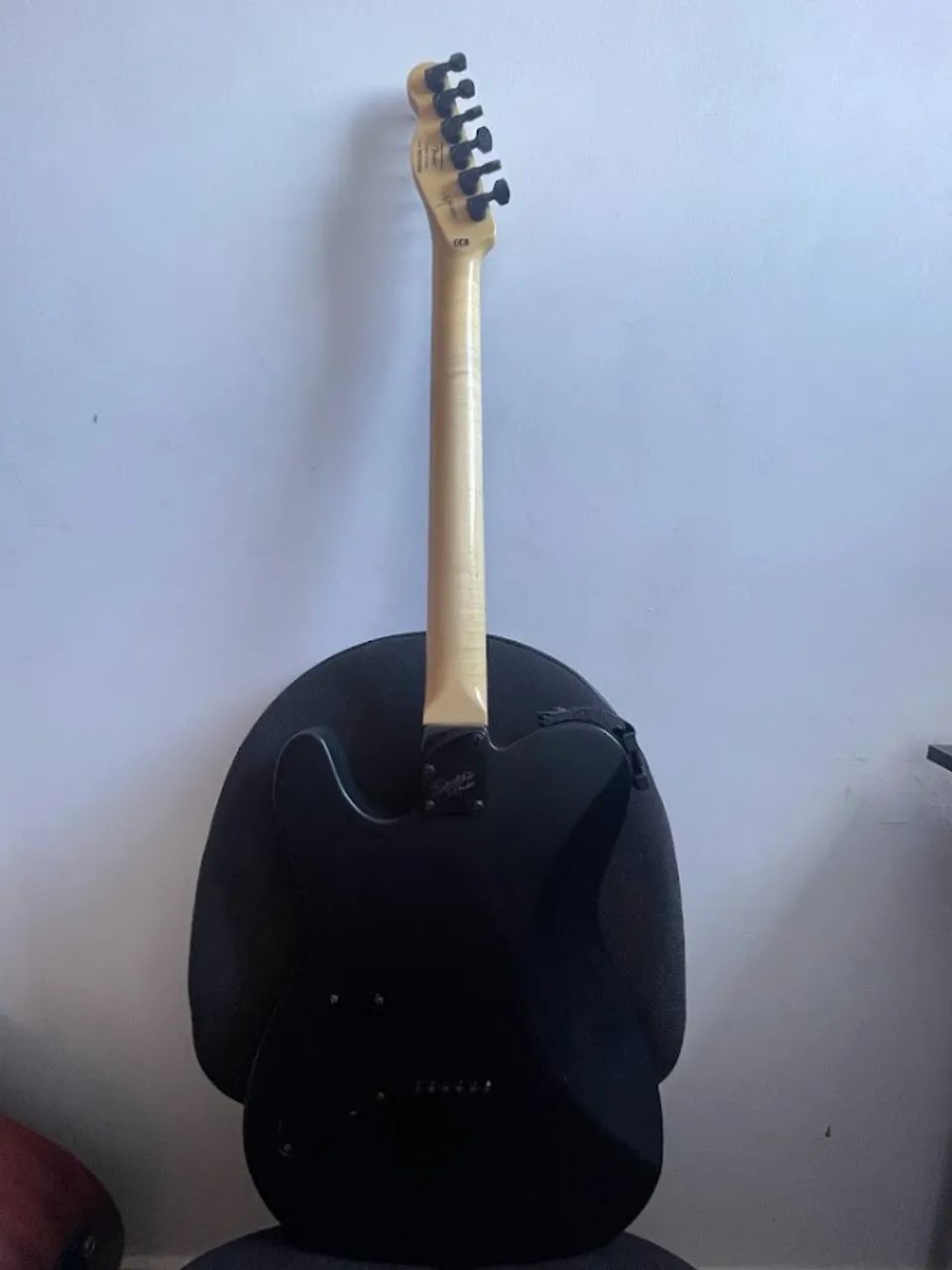 Squier Jim Root Signature 