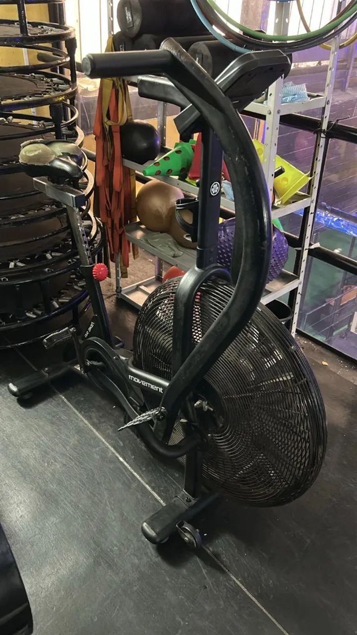 Air Bike Movement