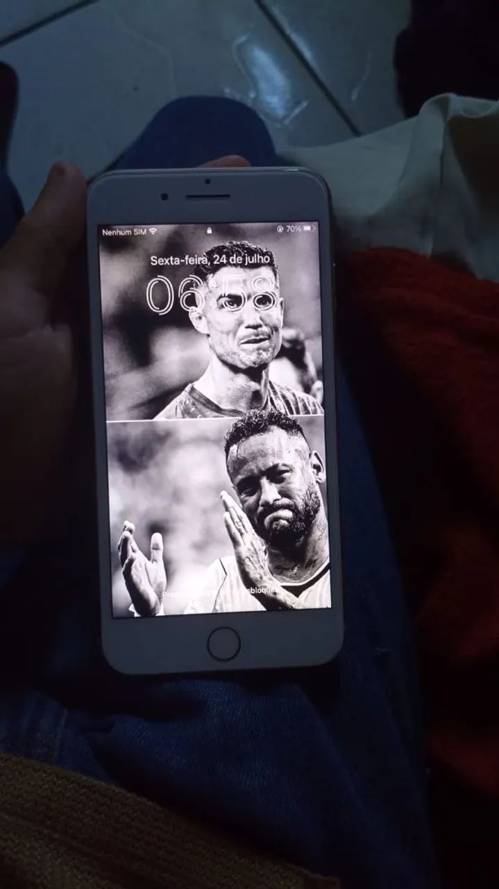 VENDO ESSE IPHONE 8 PLUS, SOMENTE COM A CÂMERA ESCURA.  - Foto 2