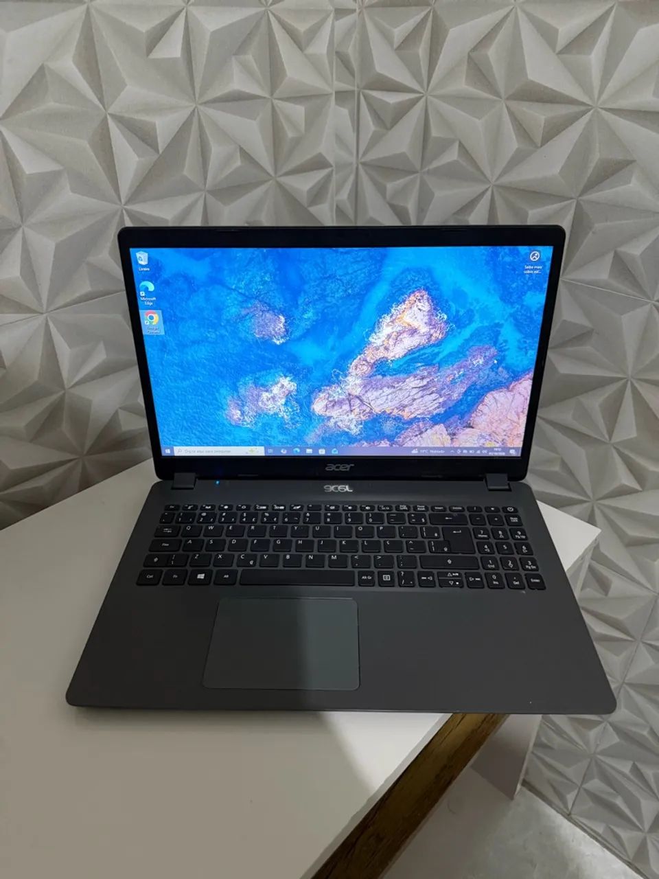 NOTEBOOK ACER - CORE i3 6th 