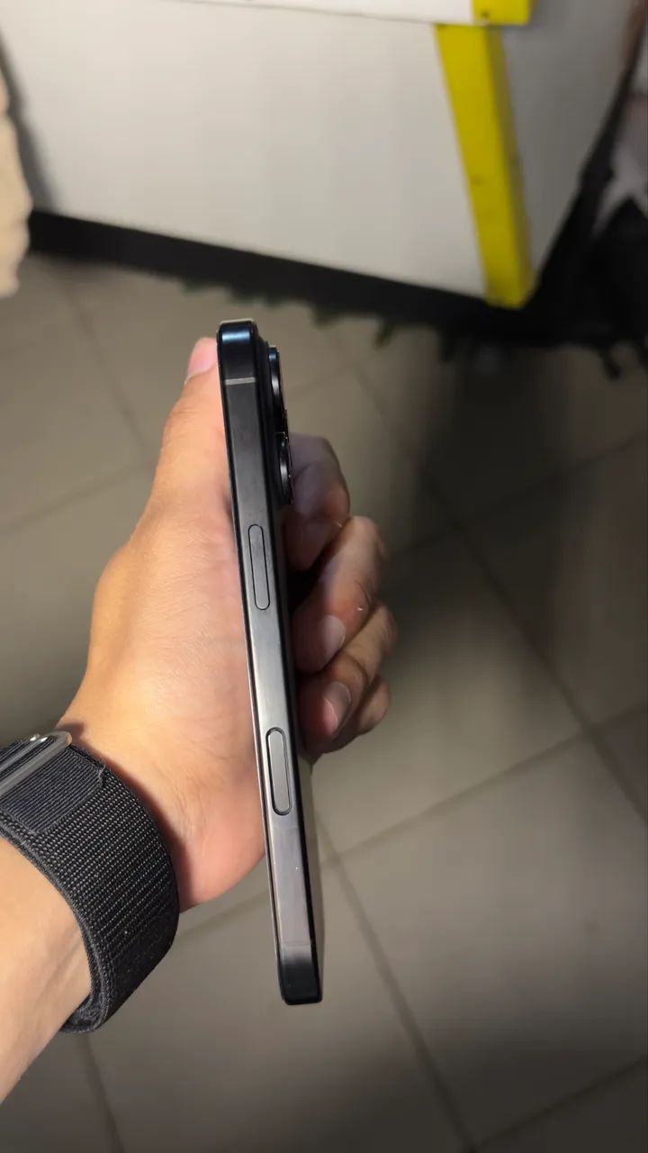 iPhone 16 pro 256GB - Foto 2