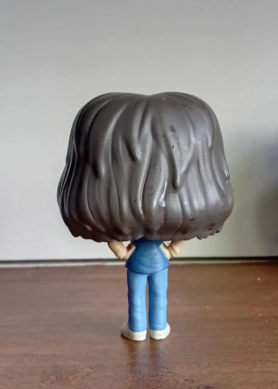 Funko pop Stranger Things Joyce Byers - Sem caixa - Foto 3
