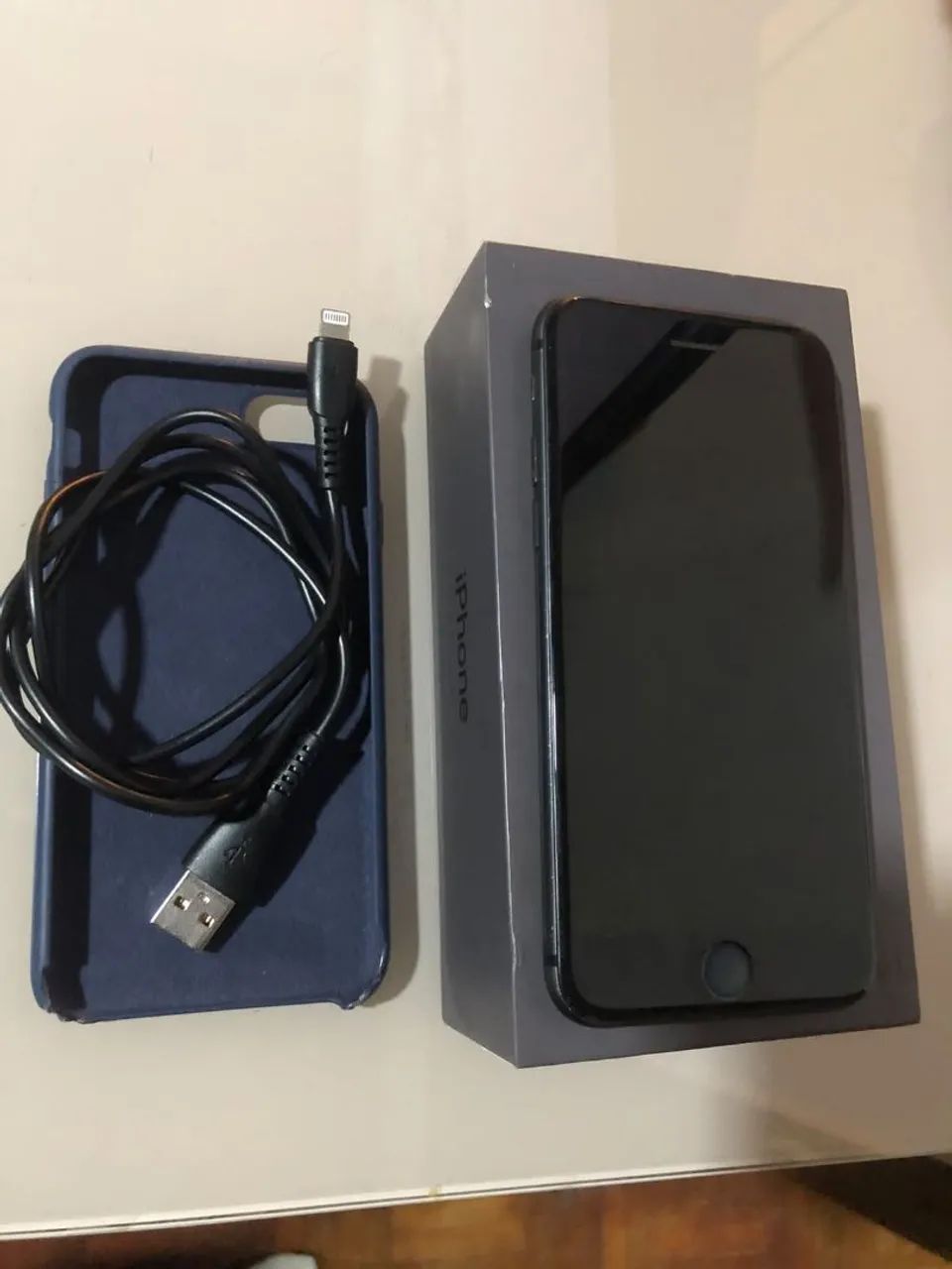 iPhone 8 com detalhes Leia a descrição - Foto 4