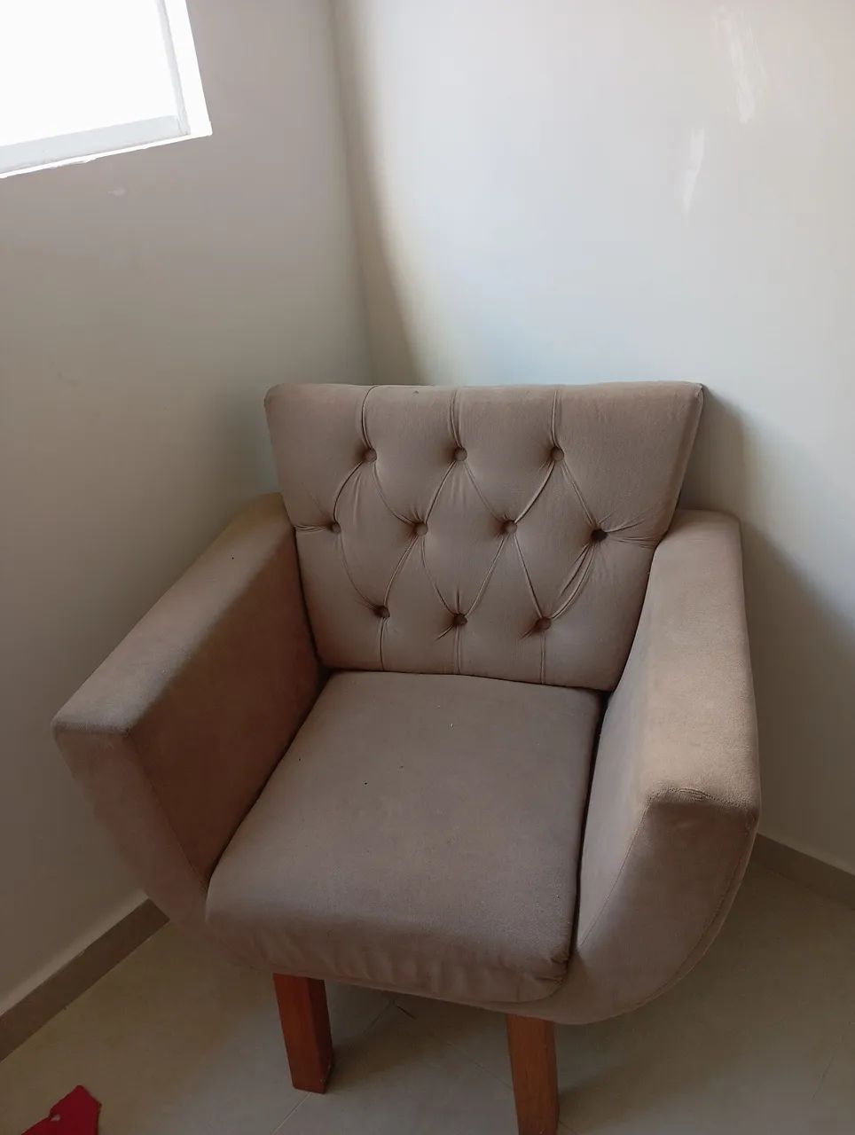 Vendo Poltrona, Ótima qualidade e  lindo desing 