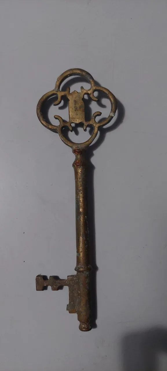 Antiga Chave Grande Bronze - Foto 2