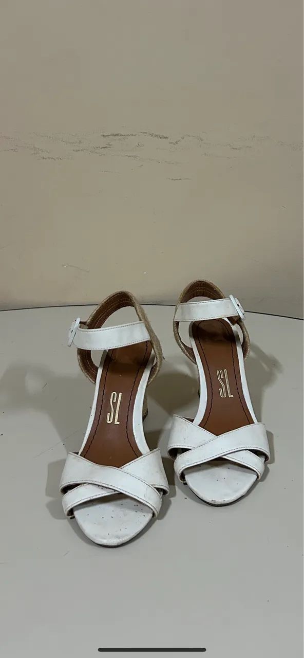 Vendo scarpin e anabela usados