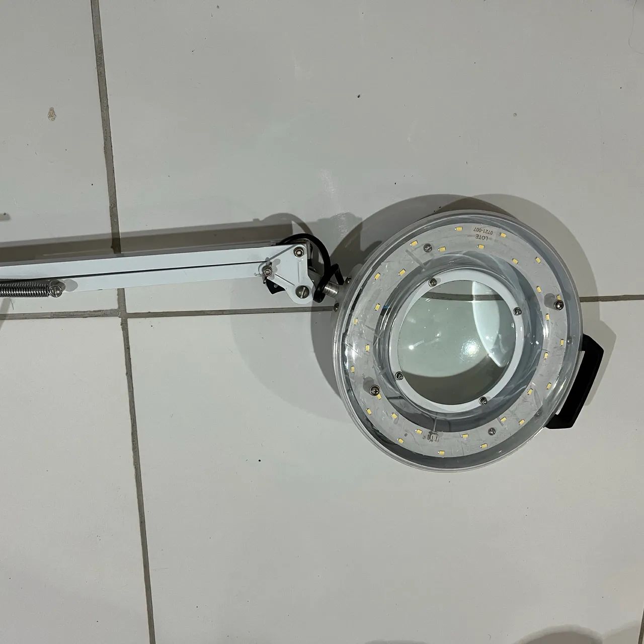 Luminária LED com lupa Estek  - Foto 4