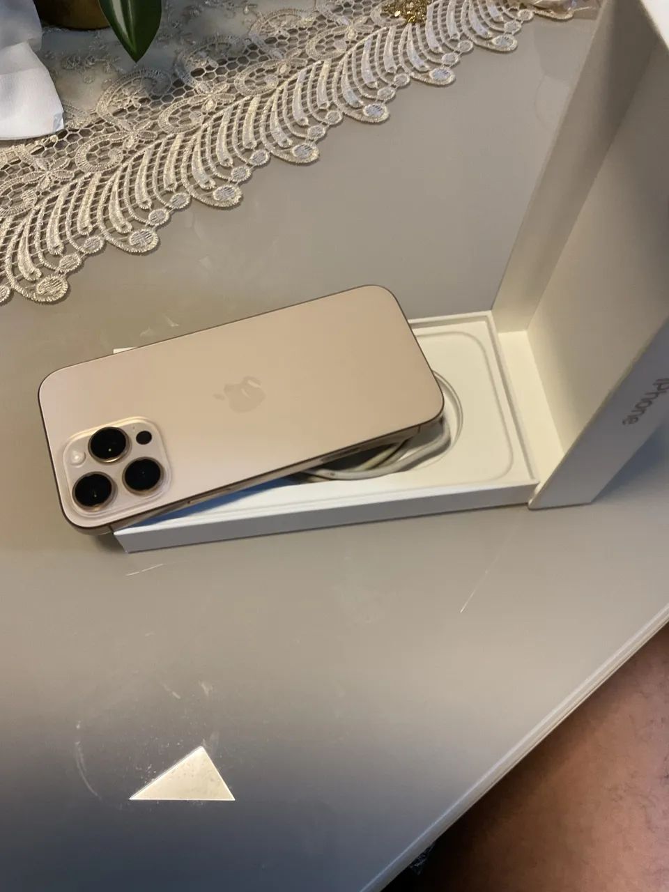 iPhone 16 Pro Max 256  - Foto 4