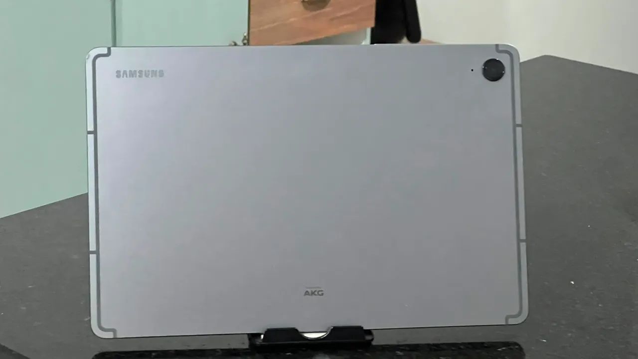 Tablet Samsung S9FE completo com case - Foto 2