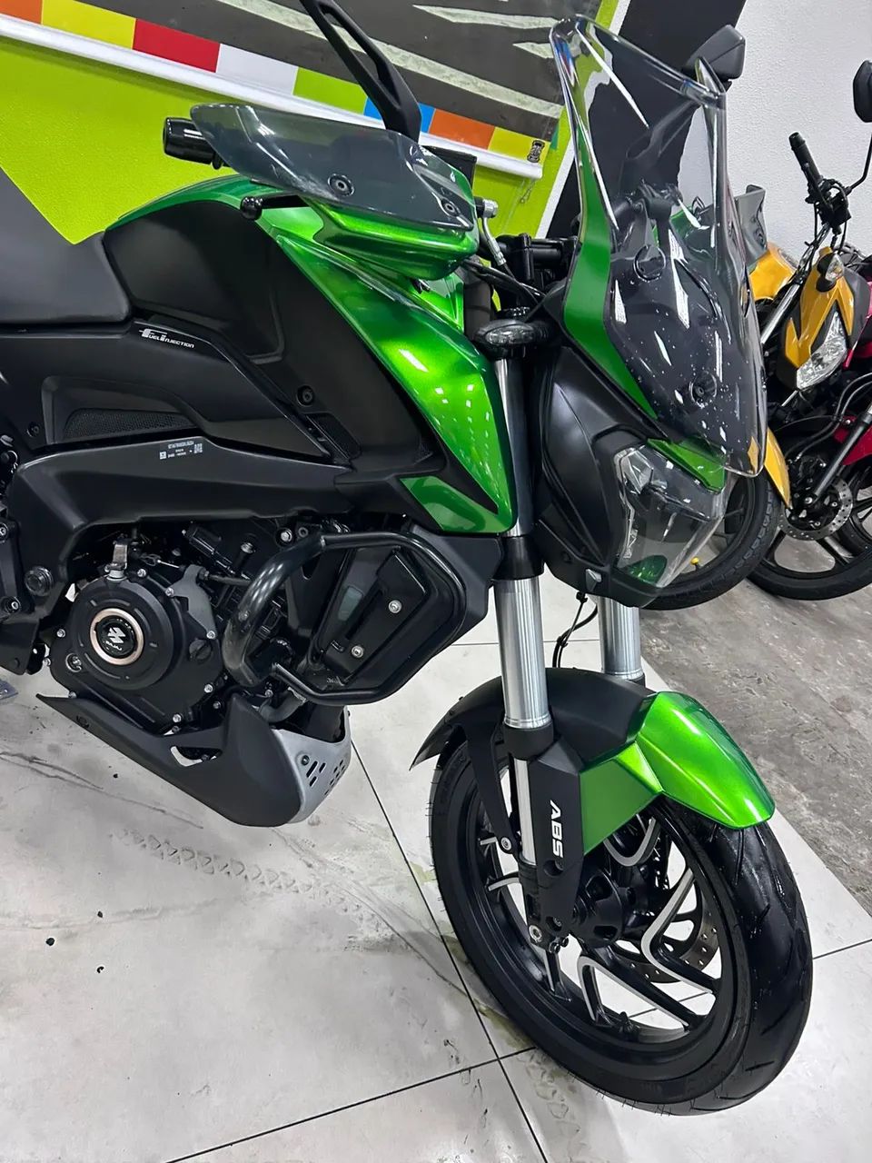 BAJAJ DOMINAR 400 - Foto 4