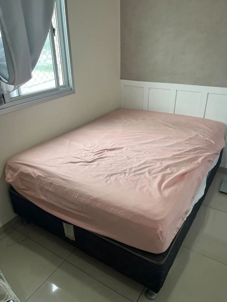 Vendo cama box casal usado em bom estado