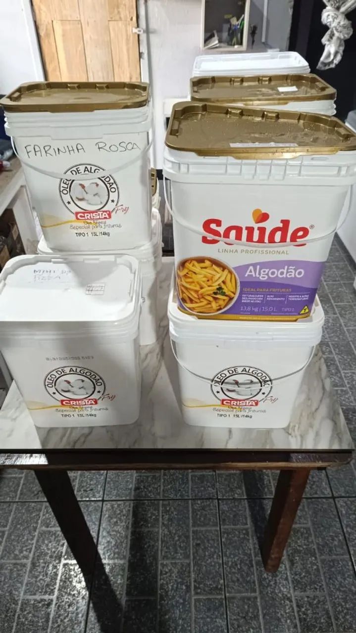 BALDES USADOS VAZIOS COM TAMPAS - Foto 2